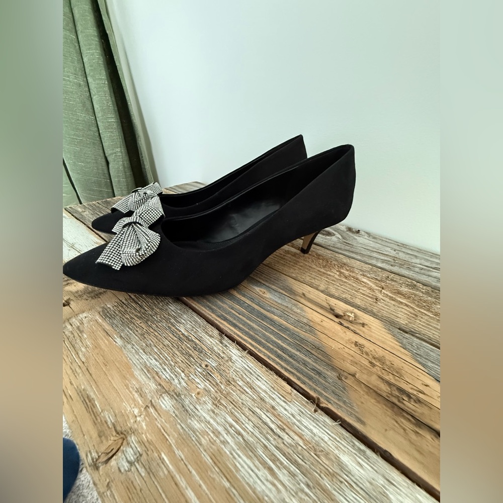 J. Crew Black and White Heels with Pointed Toe and bow detail size 8